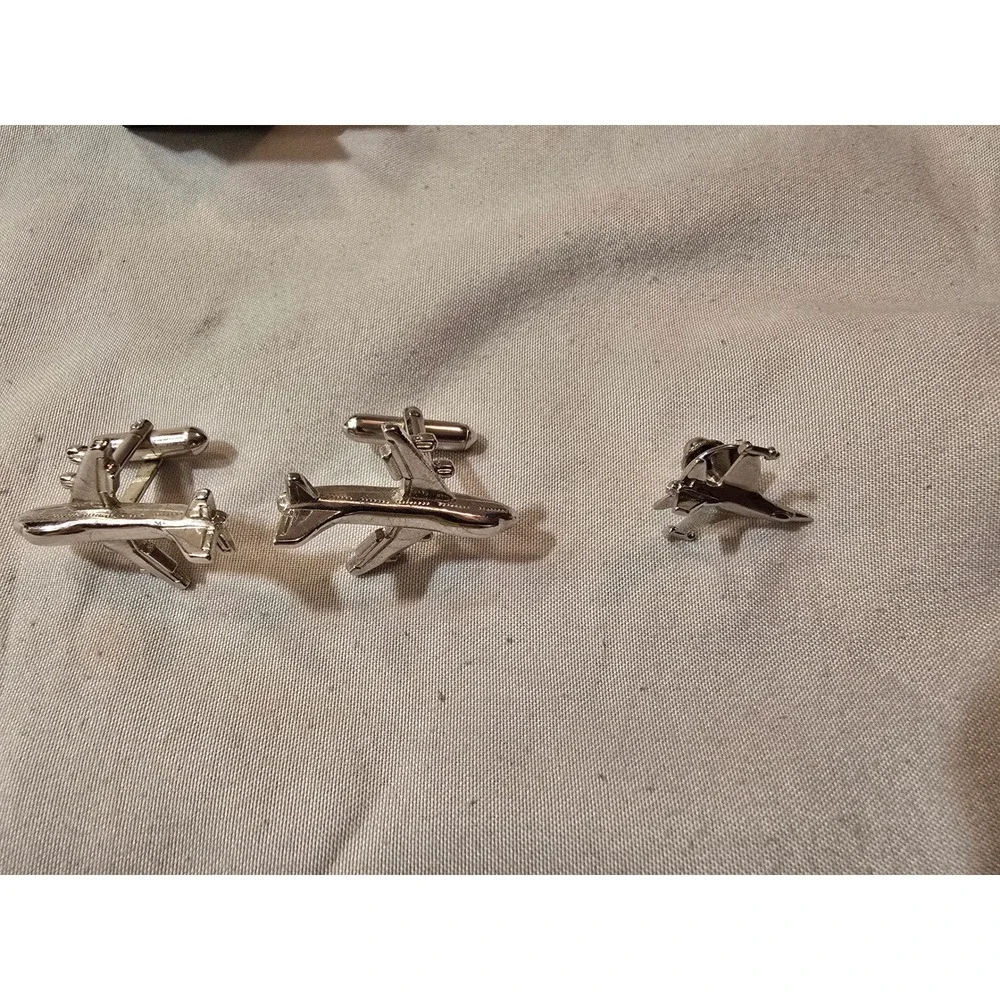 Vintage General Dynamics F-16 Fighting Falcon Cufflinks and Lapel Pin Set Silver